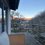 Waldbaden Im Nationalpark Eifel- Am Bach שליידן